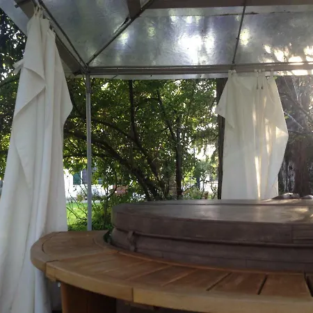 Le Tortore Couette-café 3*